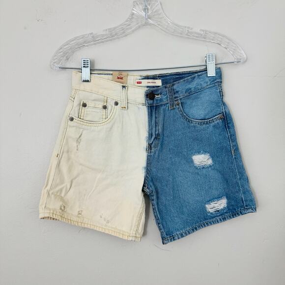 Levi’s Girlfriend Short Slim Through Thigh Blue And White kids Size 12 - Picture 1 of 5